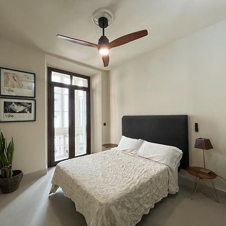 Apartamento Malaga Centro Triton Luaran gambar