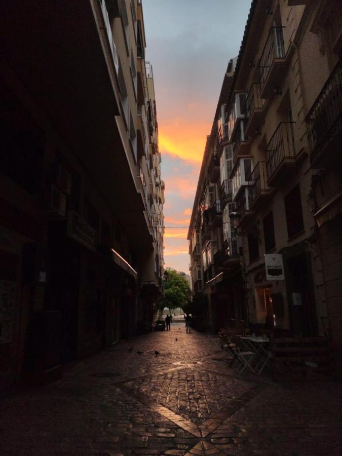 Apartamento Malaga Centro Triton Luaran gambar